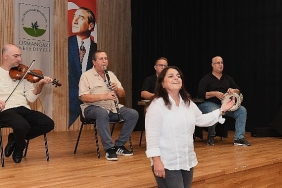 osmangazi-belediyesinin-korolarina-girebilmek-icin-yaristilar.jpg