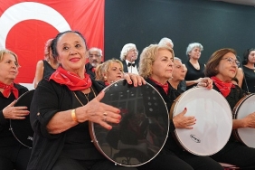 seferihisarda-29-ekim-cumhuriyet-balosunda-cosku-dolu-gece.jpg
