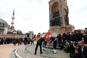 taksimde-cumhuriyetin-102-yil-kutlamasi.jpg