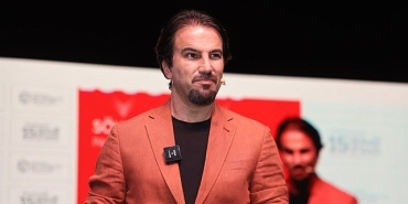 yabanci-birak-bazi-insanlar-seni-sevmesin.jpg
