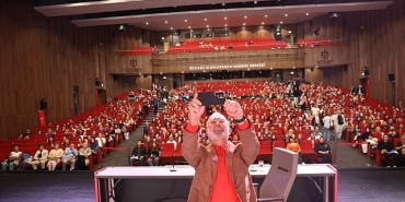 yenisehirlioglu-insanin-ihyasi-icin-bilgi-sart.jpg