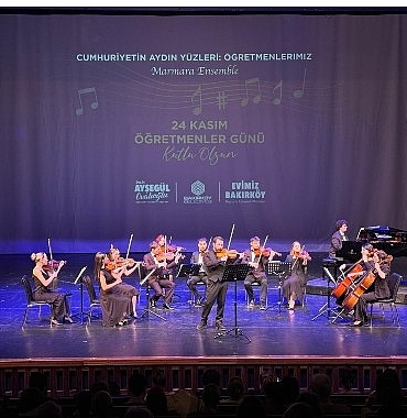 bakirkoyde-cumhuriyet-ogretmenleri-icin-konser-duzenlendi.jpg