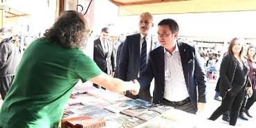 edebiyatin-kalbi-osmangazide-atiyor.jpg