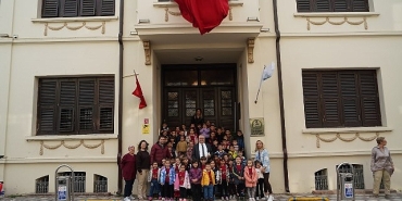 edremit-belediyesi-ataturk-kultur-evine-ziyaretci-akini.jpg