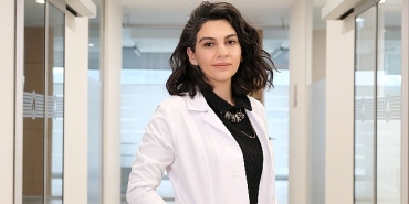 ekran-bagimliligi-agiz-sagligini-tehdit-ediyor.jpg
