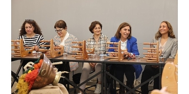 el-emegi-urunler-ogretmenler-gununde-hayat-buldu.jpg