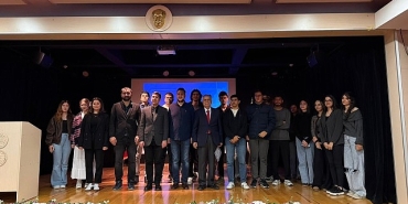 eude-ataturk-cumhuriyetinin-evrensel-boyutlari-anlatildi.jpg