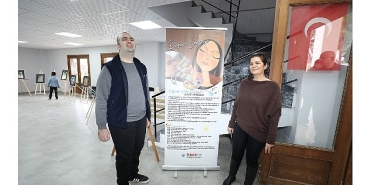 mendereste-otizmli-tugcandan-resim-sergisi.jpg