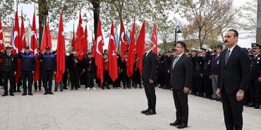 mudanya-tek-yurek-ataturku-andi.jpg