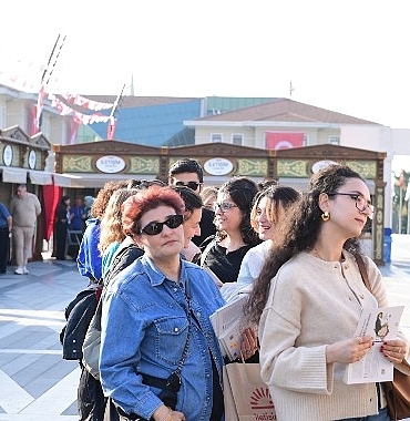 osmangazi-kitap-fuarina-ilgi-artarak-devam-ediyor.jpg