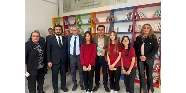 osmangaziden-kitapla-buyuyen-nesillere-destek.jpg