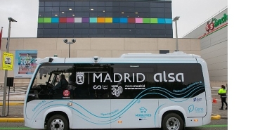 otokarin-otonom-otobusu-ispanyada-yolcu-tasimaya-basladi.jpg