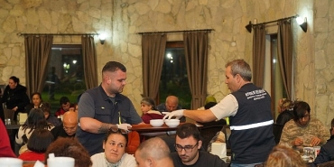 ayvalik-belediyesi-3-aralik-dunya-engelliler-gununde-ozel-bireylerle-bir-araya-geldi.jpg