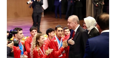 bagcilar-belediyesi-engelliler-sarayi-kursiyerleri-turkiye-bulusmasina-katildi.jpg