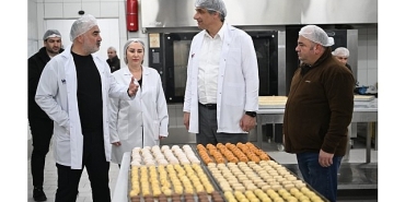 baskan-kocamandan-hizir-41-afet-mutfagina-ziyaret.jpg