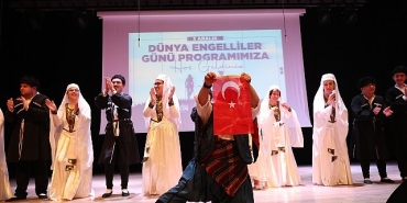 bayrampasali-engelliler-doyasiya-eglendiler.jpg