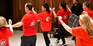 belediye-personeli-bir-kulturu-yasatiyor.jpg