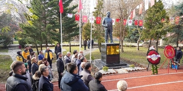 cengiz-aytmatov-dogumunun-97-yilinda-keciorende-anildi.jpg