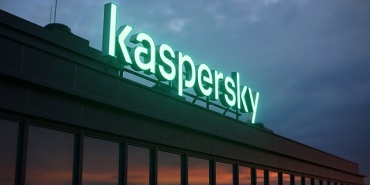 kaspersky-yapay-zeka-ile-olusturulmus-web-siteleri-saldirilarda-kullanilmak-uzere-mesru-uzaktan-erisim-yazilimlarini-dagitiyor.jpg