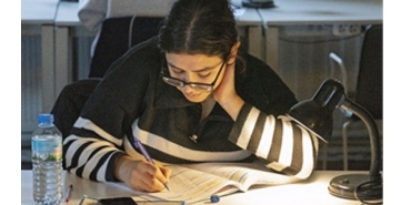 kitap-kurtlari-izmirin-kutuphanelerini-cok-sevdi.jpg