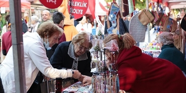 konakta-yeni-yil-el-emegi-kermesi-basladi.jpg