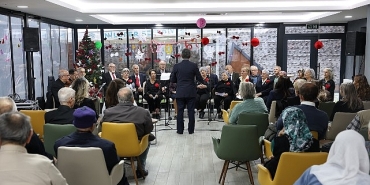 niluferde-yaslilar-yeni-yili-coskuyla-karsiladi.jpg