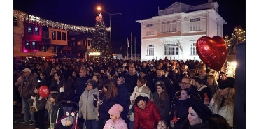 yeni-yil-ve-aralik-pazari-mudanyada-kapilarini-acti.jpg