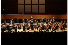 izmir-devlet-senfoni-orkestrasi-iki-buyuk-yetenegi-bulusturdu.jpg