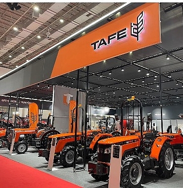 tafe-traktor-izmir-tarim-fuarinda-yeni-bahce-ve-meyve-traktorlerini-sergiliyor.jpg