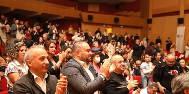 18-marta-ozel-bir-destandir-canakkale-konseri.jpg