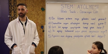 maltepede-kiz-cocuklari-stem-atolyesinde-bulustu.jpg