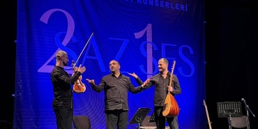 2saz-1ses-ustalara-saygi-konserleri-sona-erdi.jpg