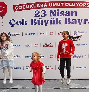 beylikduzu-23-nisan-cocuk-senligi-basladi.jpg
