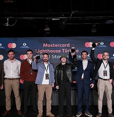 mastercard-lighthouse-turkiye-yapay-zeka-odakli-6-girisimi-mezun-etti.jpg