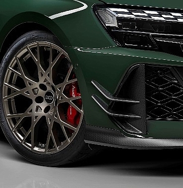 pirelli-yeni-audi-rs-5-ve-audi-rs-3-competition-limited-modelleri-icin-motor-sporlari-dnasina-sahip-p-zero-r-lastiklerini-gelistirdi.jpg