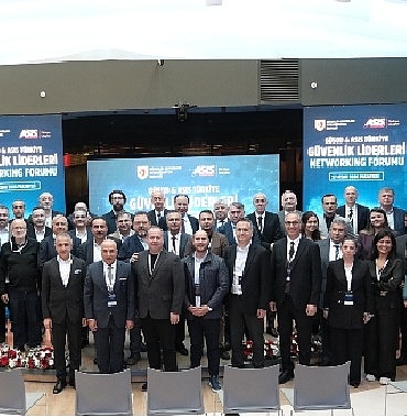 ozel-guvenlik-sektorunun-gelecegi-insan-odakli-yapay-zekada.jpg