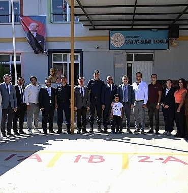 Kemer’de İlköğretim Haftası coşkuyla kutlandı
