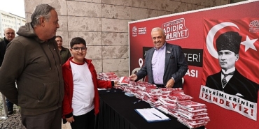 Atatürk posterleri Nilüfer’in her yerinde