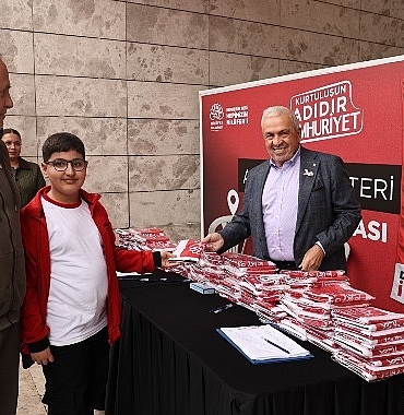 Atatürk posterleri Nilüfer’in her yerinde