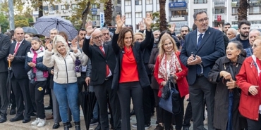 Cumhuriyet’in 103. yılı Karşıyaka’da gururla kutlanıyor