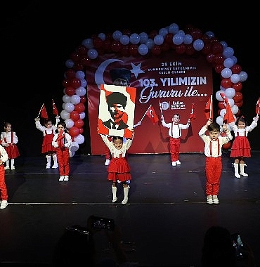 Didim Belediyesinden miniklerle Cumhuriyet Bayramı kutlaması
