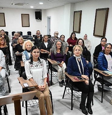 Kemer’de sanatsal faaliyetler artıyor: Halk Korosu çalışmalarına başladı