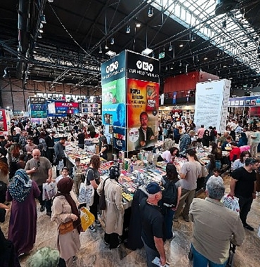 Kitap sevgisi milyonu aştı