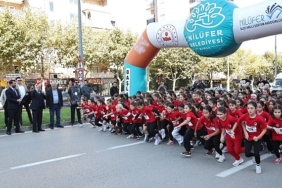 Nilüfer’de bin 749 öğrenci Cumhuriyet için koştu