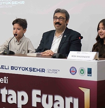 Nisa ve Emir kardeşlerin ikinci eseri Kitap Fuarı’nda