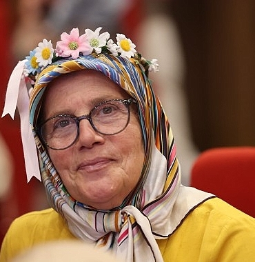 Vatansever’den kız çocuklarının geleceğine anlamlı mesajlar;  “Kız çocuğuna yatırım, geleceğe yatırımdır”